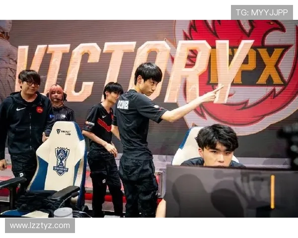 聚焦和平精英探讨FPX战队灵活性与战术适应能力的深度分析